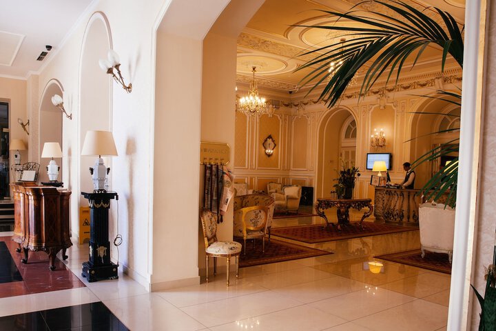 Lobby Photos