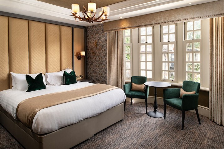 Room 3 of 42