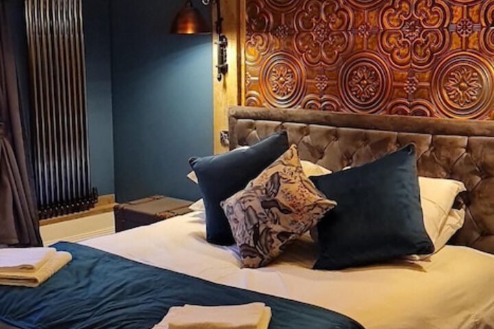 Room 16 of 54