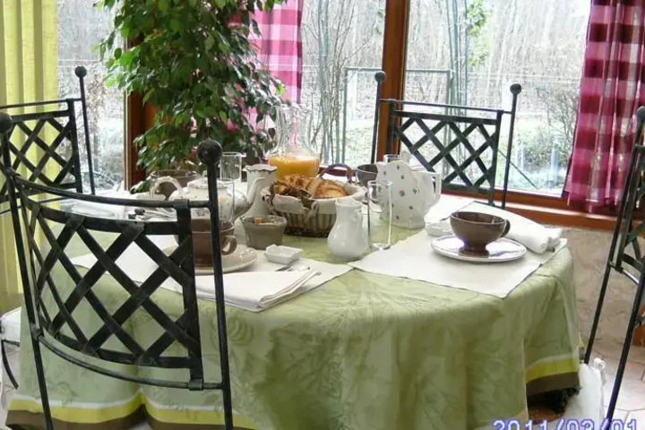Dining 6 of 6