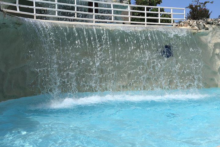 Pools & Facilities