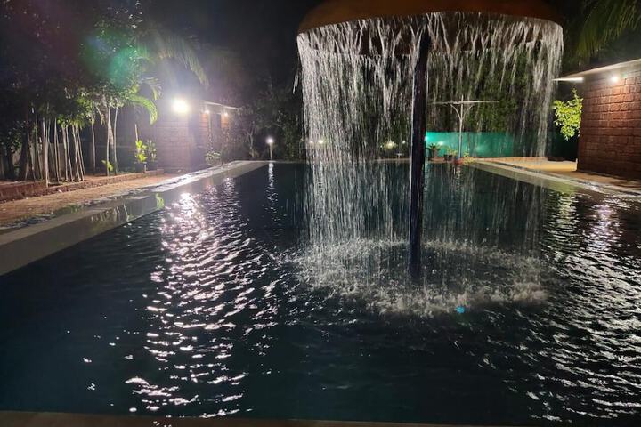 Pool 26 of 50