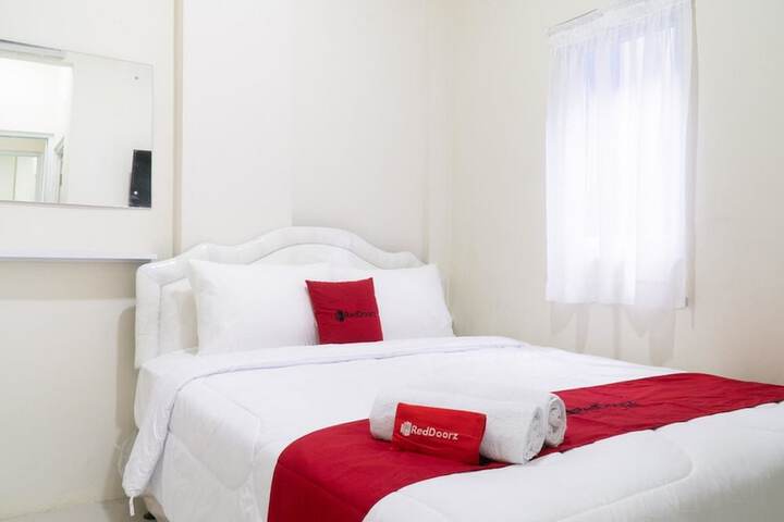 RedDoorz at Garden Boulevard Citra Raya Tangerang