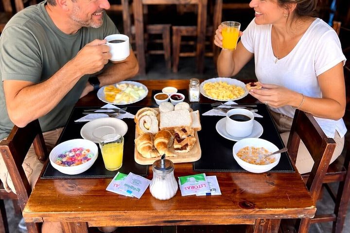 Breakfast/Coffee Service 58 of 104
