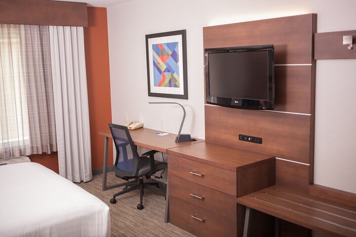 Room 21 of 43