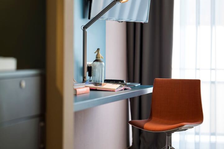 Room 20 of 76