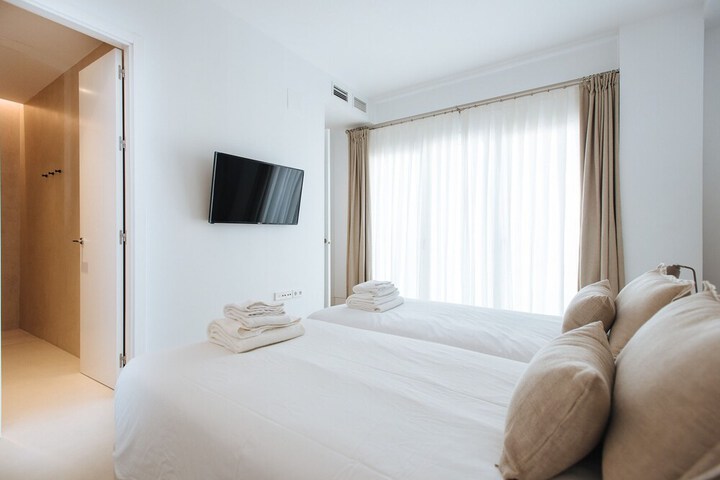 Room 116 of 317