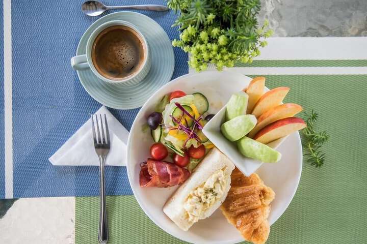 Breakfast/Coffee Service 18 of 28