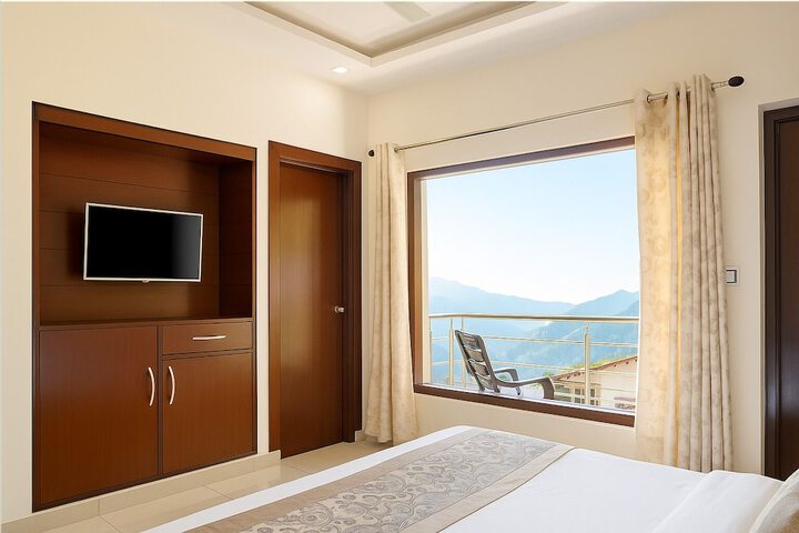 Room 15 of 53
