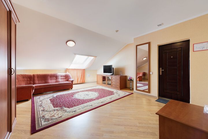 Room 14 of 46