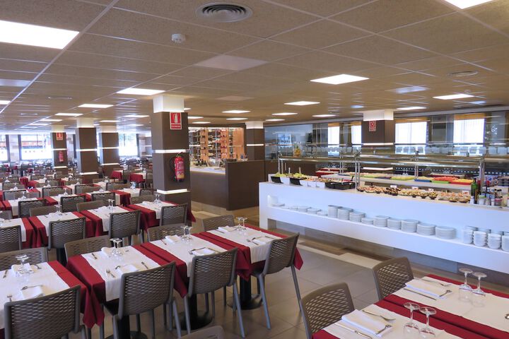 Dining 49 of 66