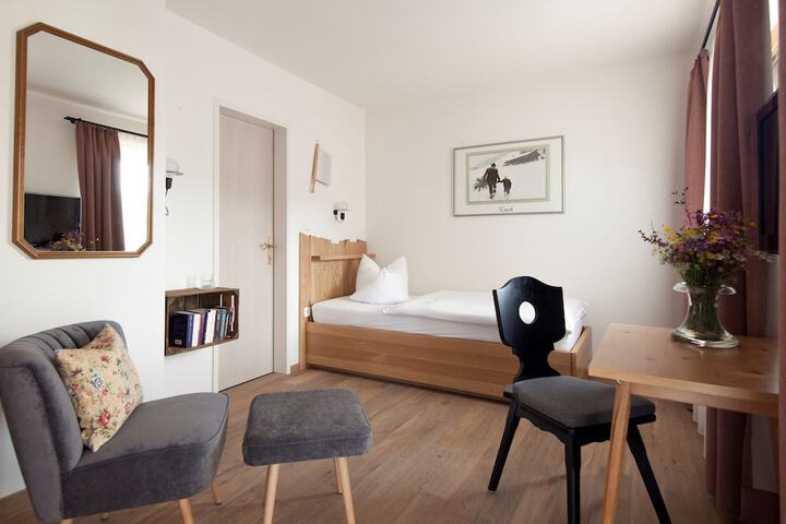 Room 25 of 54