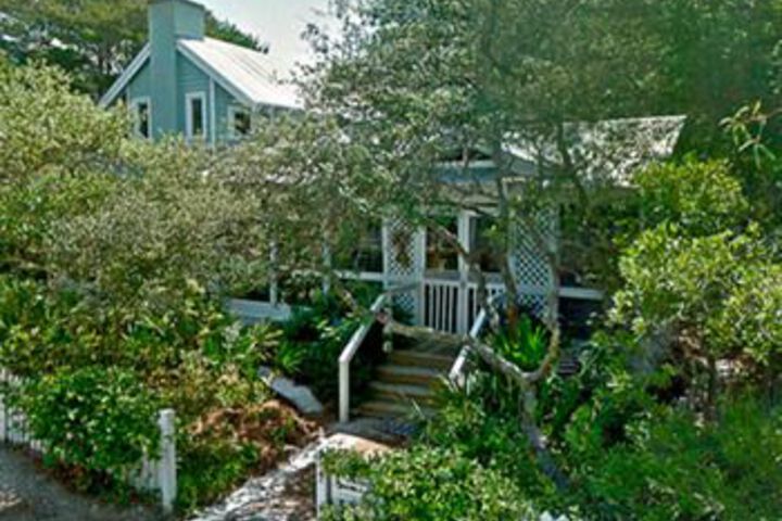 Exterior of Hurrah in Seaside 344726 by RedAwning