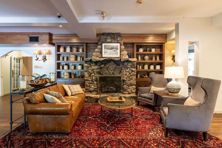 Hotel Interior 5 of 188