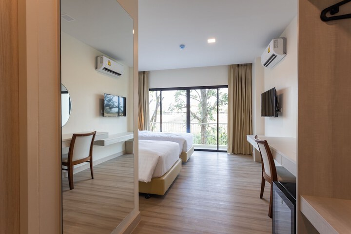 Room 9 of 22