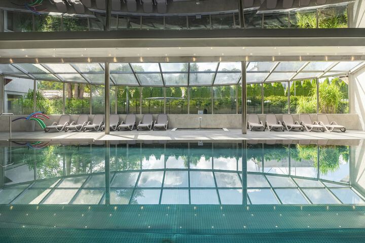 Pool 17 of 66