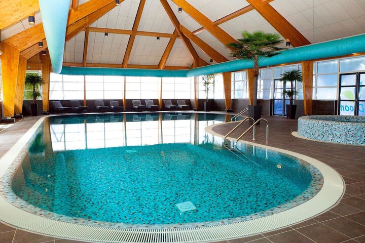 Pool 13 of 37