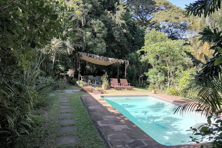 Pool 165 of 267