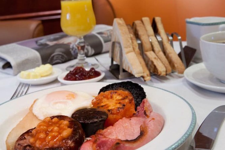 Breakfast/Coffee Service 101 of 123