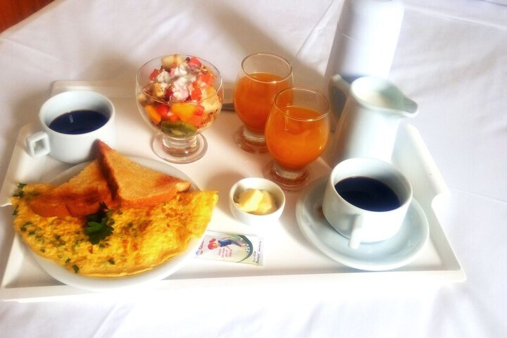 Breakfast/Coffee Service 29 of 35