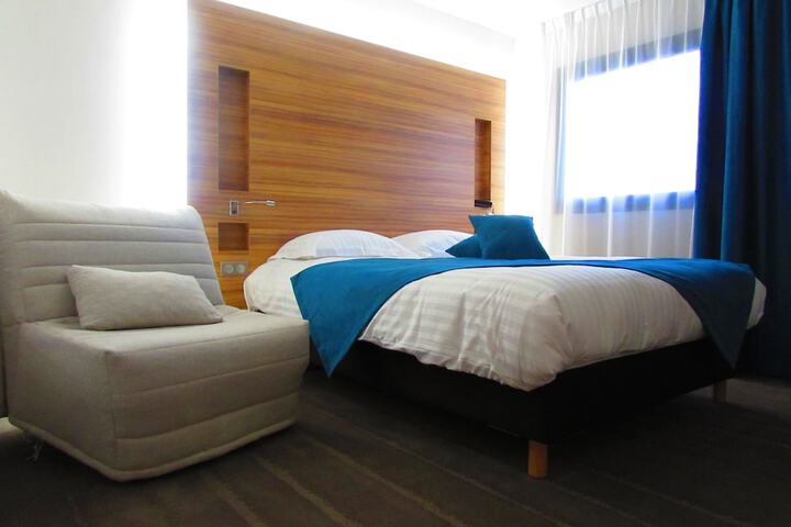 Room 5 of 57