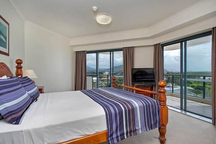 Room 3 of 55