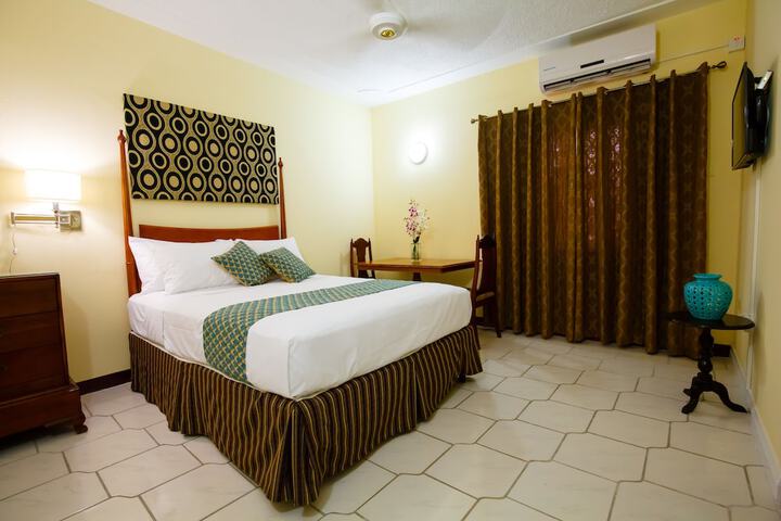 Room 10 of 39