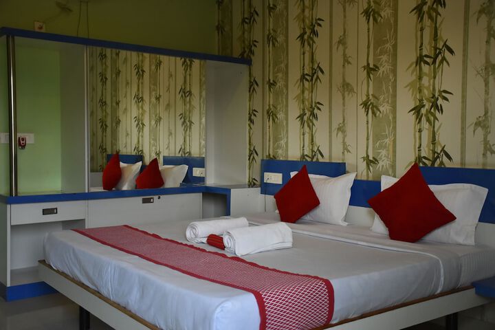 Room 16 of 37