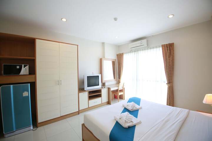 Room 13 of 62