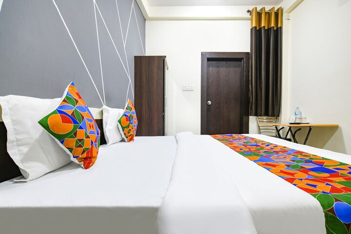 Room 21 of 27