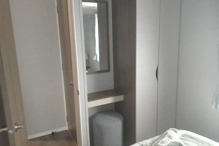 Room 3 of 11