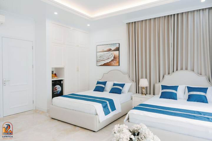 Room 6 of 23