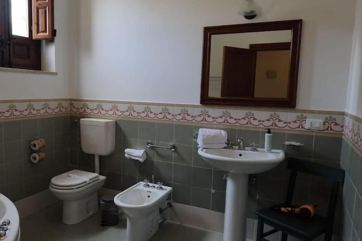 Room 30 of 54