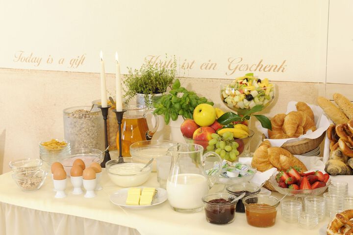 Breakfast/Coffee Service 58 of 66