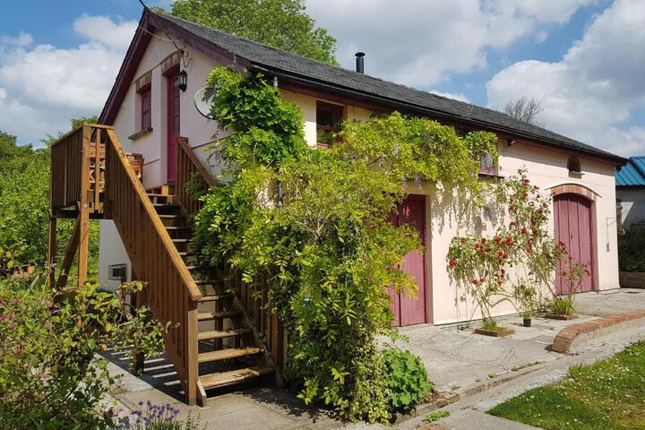 Seren Loft - Cynghordy Llandovery