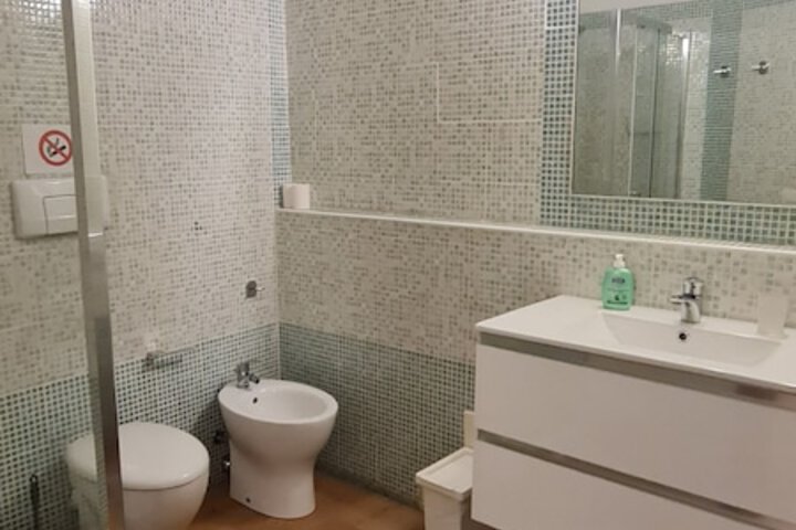 Room 28 of 42