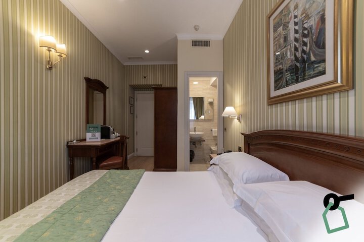 Room 19 of 36