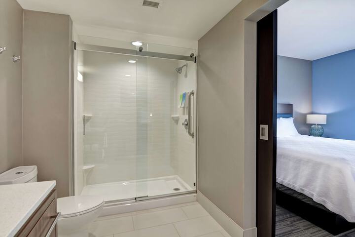Bathroom shower