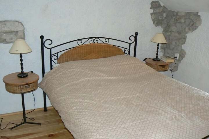 Room 7 of 61