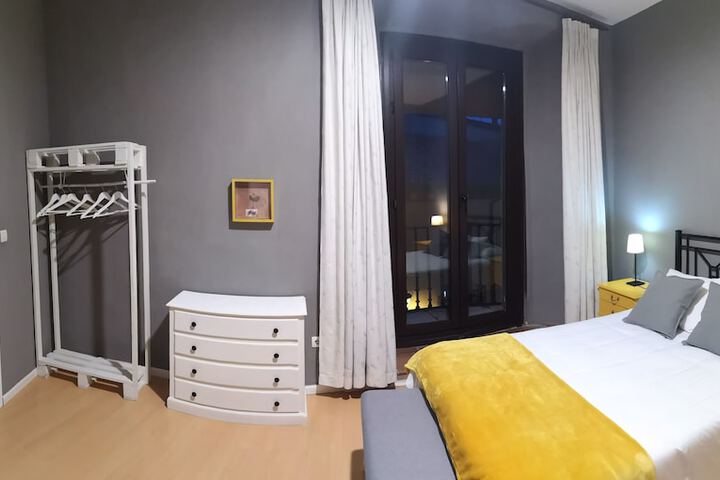 Room 8 of 20