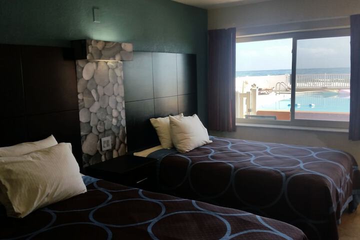 2 Double Beds (44 of 59)