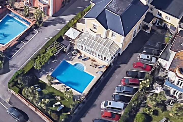 Hotel 62 of 64
