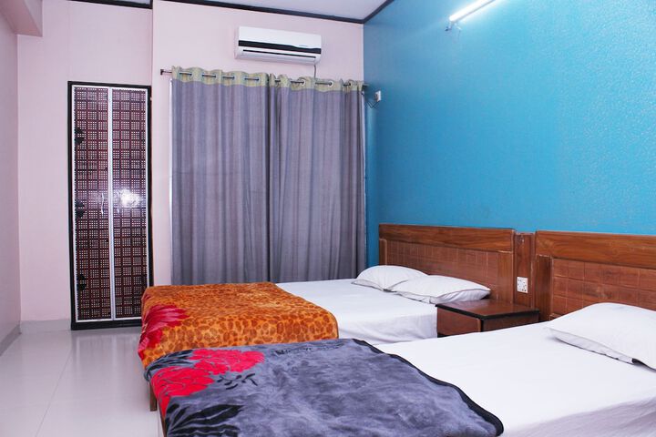 Room 7 of 11