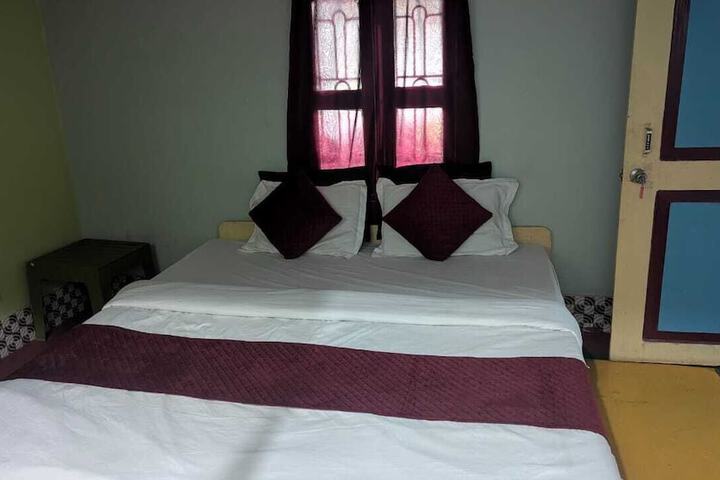 Room 2 of 21