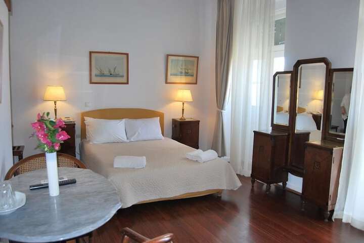 Room 40 of 91