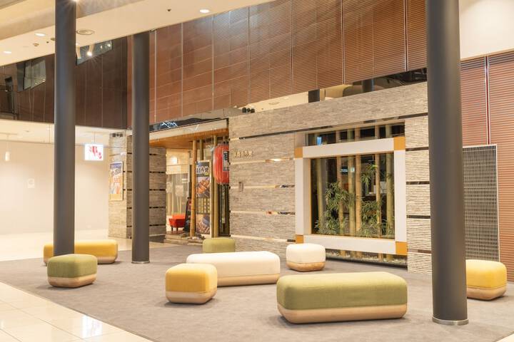 Hotel Interior 4 of 48