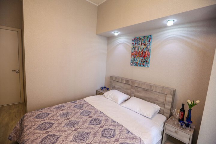 Room 7 of 34