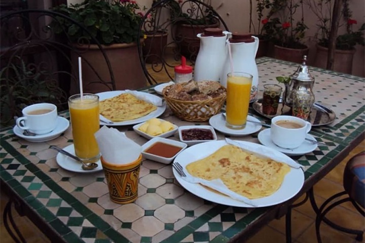 Breakfast area