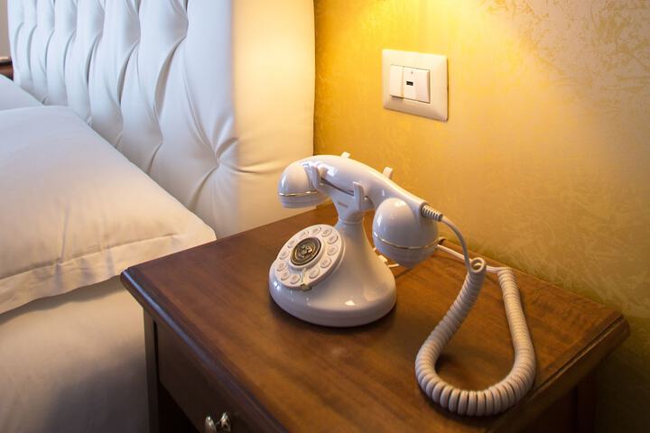 Room 6 of 44