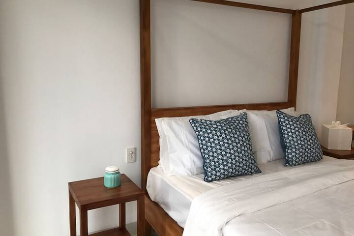 Room 6 of 26
